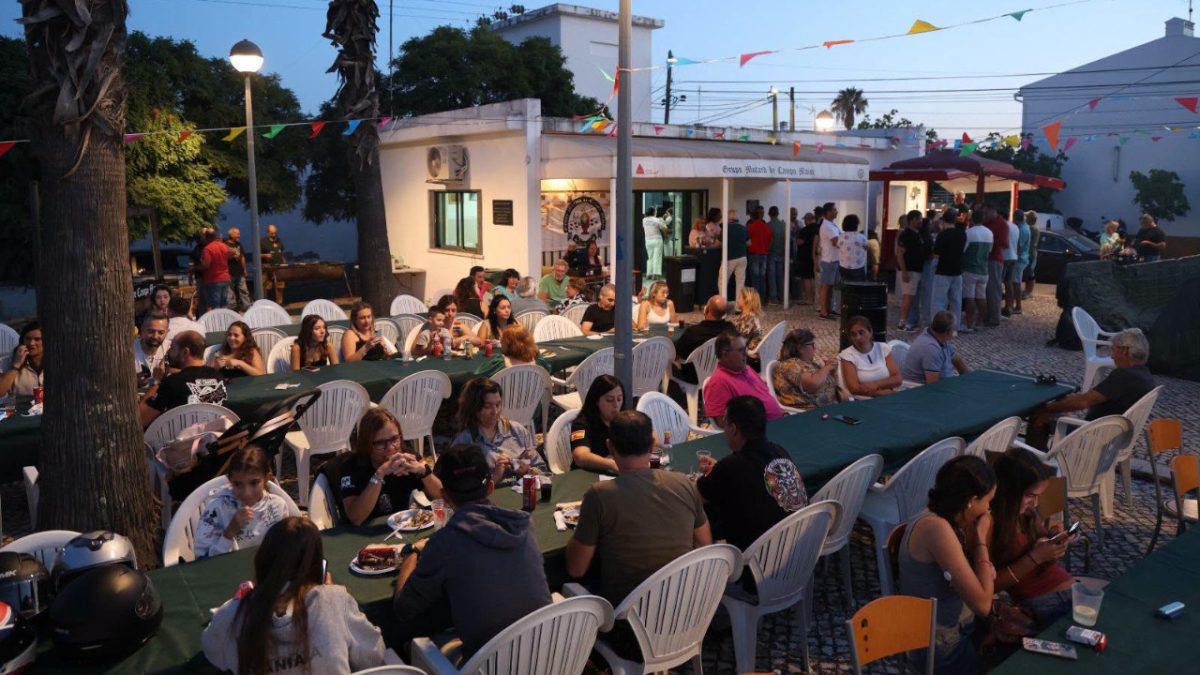 Sardinhada organizada pelo Grupo Motard de Campo Maior